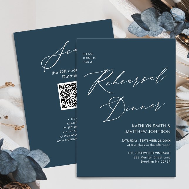 Elegant Script Dusty Blue Rehearsal Dinner QR Inbjudningar (Skapare uppladdad)
