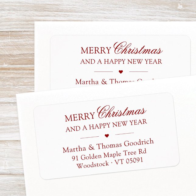 Elegant Script God jul Red Returadress Adressetikett (Elegant script, red Merry Christmas and a Happy New Year return address label with small heart.)