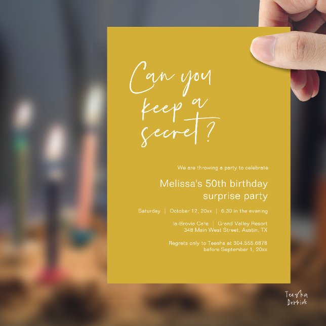Elegant Script Kan Du Hålla En Hemlighet Överraskn Inbjudningar (Elegant Script Can You Keep A Secret Surprise Invitation Card in champagne gold)