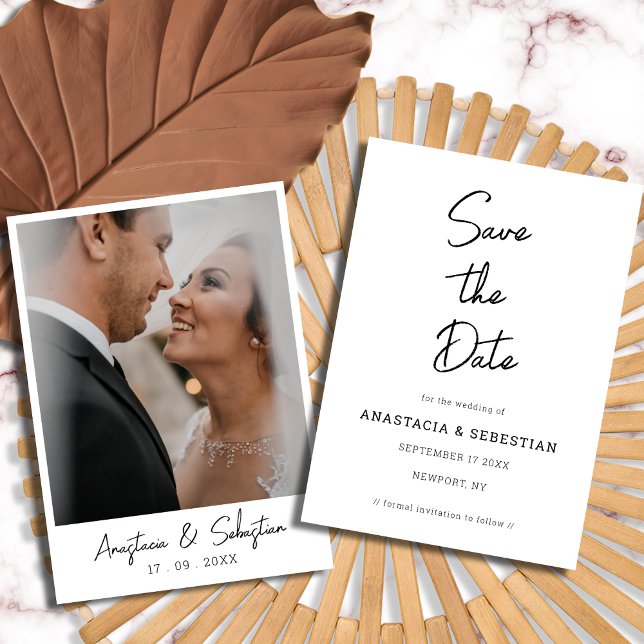 Elegant Script Modern Black & White Photo Bröllop Spara Datumet (Elegant Script Modern Black & White Photo Wedding Save The Date)