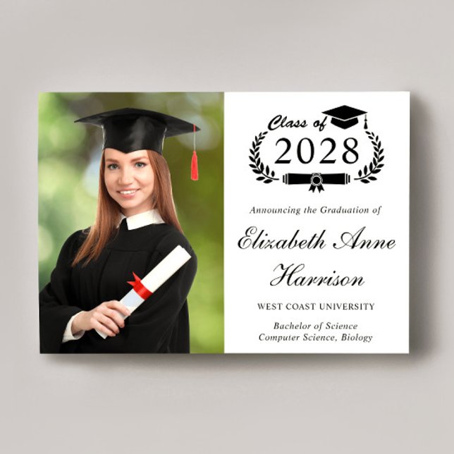 Elegant Script Photo College-gradering Meddelande (Cherish the milestone: share your graduate's achievement with a custom photo graduation announcement)