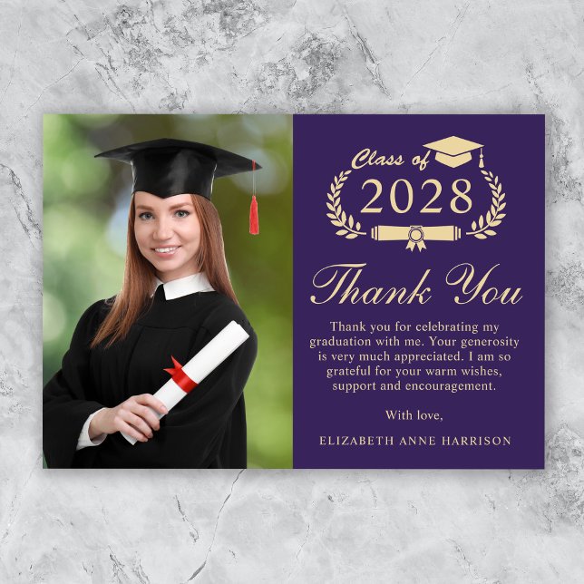 Elegant Script Photo Lila Guld Studenten Tack Kort (An elegant photo graduation thank you card to show gratitude to friends and family for their support)