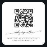 Elegant Script QR Code Bröllop webbplats Fyrkantigt Klistermärke<br><div class="desc">Elegant Script QR Code Bröllop webbplats. Ett skript för elegant med dekortecken för namn. Texten kan vara lätt att personlig. Ändra bara exempeladressen i mallen med en egen URL för den sida du valt på webbplatsen bröllop och din QR-kod genereras automatiskt för att uppdatera exempelkoden i designen.</div>