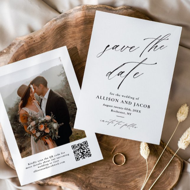  Elegant Script QR-kod Bröllopsfoto  Spara Datumet (Elegant handwritten script photo save the date with QR code.)