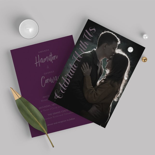 Elegant Script Shades of Lila Photo Bröllop Inbjudningar (Skapare uppladdad)