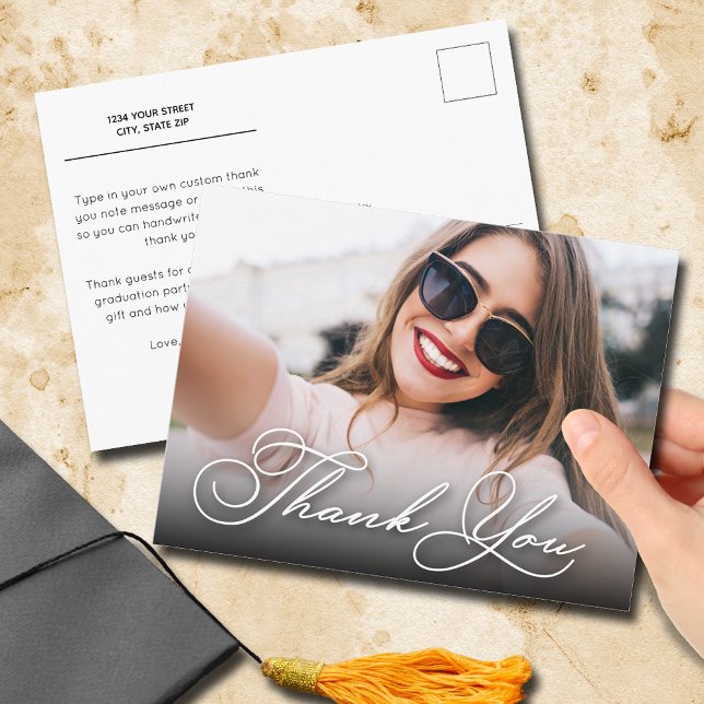 Elegant Script Tack Photo Studenten Vykort (Graduation thank you postcards with your photo on the front and your message on the back)