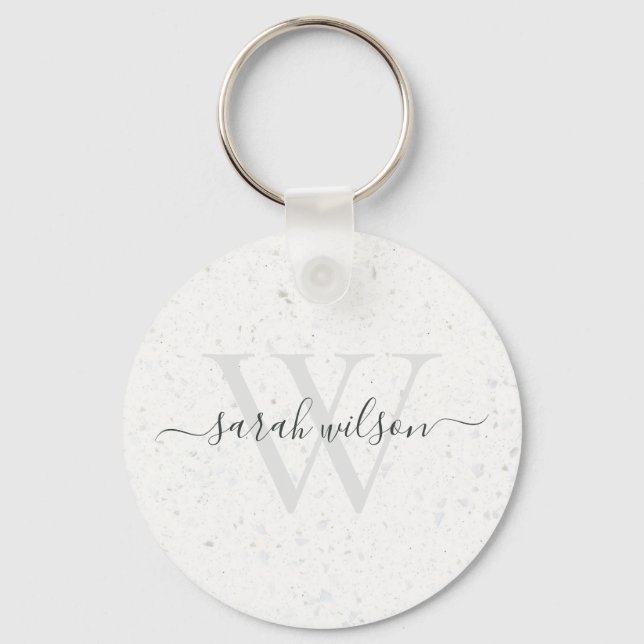 Elegant Script Terrazzo Stone Ivory Grått Monogram Nyckelring (Framsida)