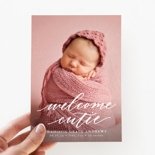 Elegant Script Welcome Cutie Photo Birth Meddelande