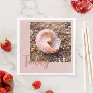 ELEGANT SEASHELL I ROSA BEACH I DAG FIRANDE PAPPERSSERVETT