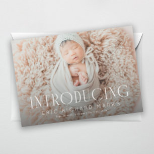 Elegant Serif introducerar Baby foto Birth Meddelande