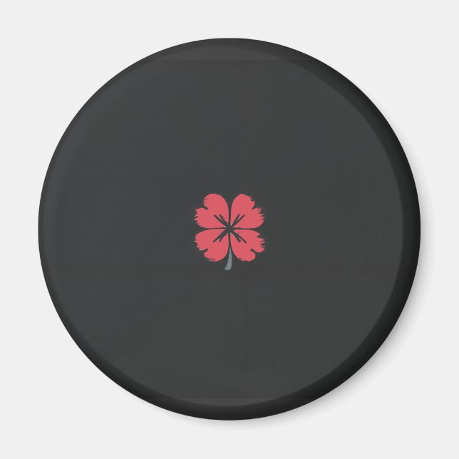 Elegant Shamrock-Shaped Design for St. Patrick's Magnet (Framsidan)