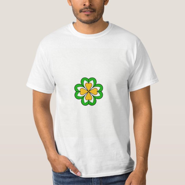Elegant Shamrock-Shaped Design for St. Patrick's T Shirt (Framsida)