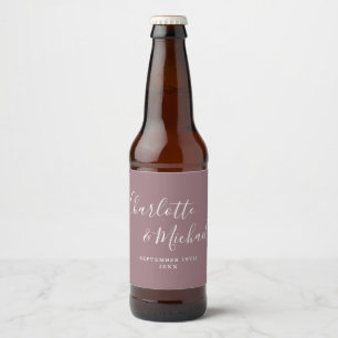 Elegant signatur skript lila bröllop ölflaska etikett
