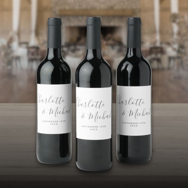 Elegant signaturskrift grå och vit bröllop vinflaska etikett (Elegant Signature Script Gray And White Wedding Wine Label)