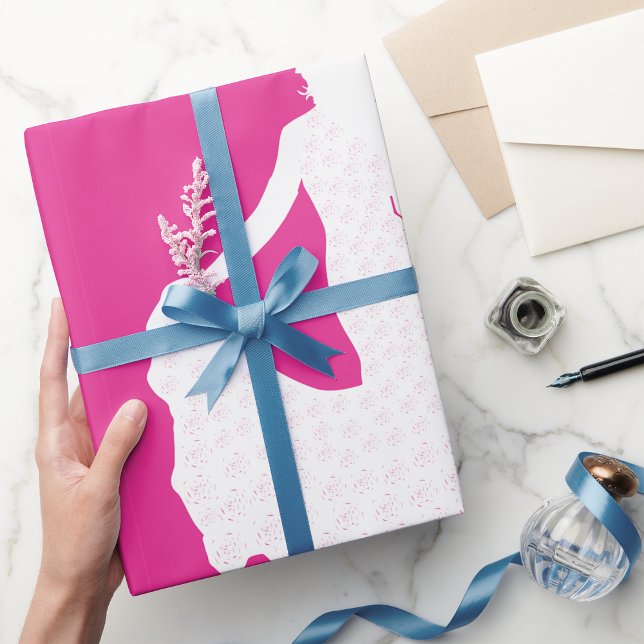 Elegant Silhouette från en kvinna i blomningsgegna Presentpapper (Skapare uppladdad)