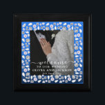Elegant Silver Blue Heart Diamond Glitter Bröllop Minnesask<br><div class="desc">Art Deco Bröllop Diamond Black and White Skam Board</div>