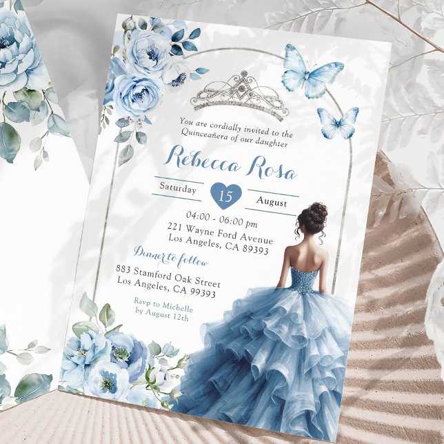 Elegant Silver Dusty Blue Butterfly Quinceañera Inbjudningar (Skapare uppladdad)