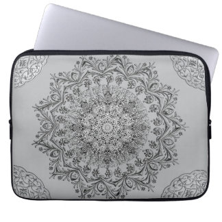 Elegant silver mandala-mönster laptopsleeve laptop fodral