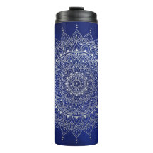 Elegant Silver om Deep Blue Blommigt Henna Mandala