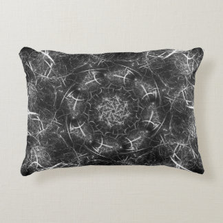 Elegant Silver Spiral Fractal Pillow Prydnadskudde