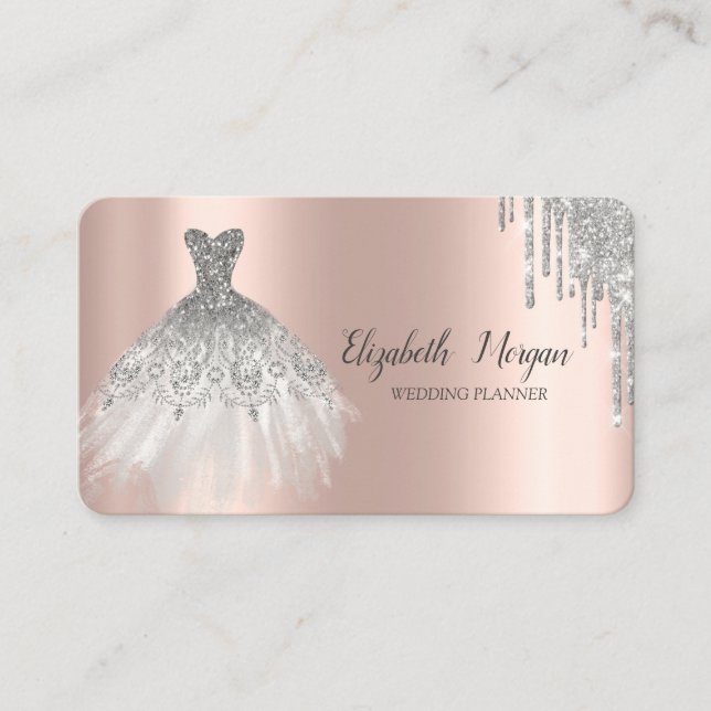 Elegant silverklänning med glitterdropar på roségu visitkort (Framsida)