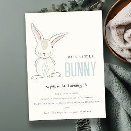 Elegant Simple Cute Blue Bunny Boys Barns födelsed Inbjudningar