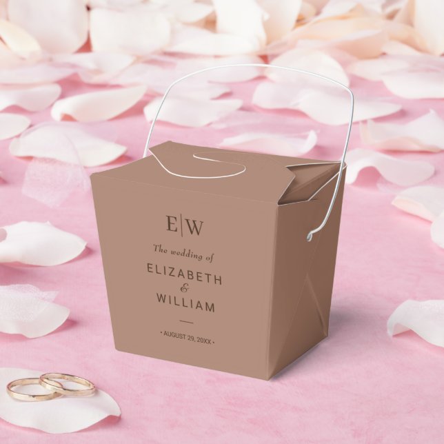 Elegant Simple Mocha Mousse med Monogram Bröllop Presentaskar (Bröllop)