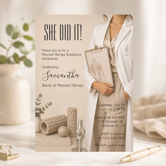 Elegant Sjukgymnastik Utexamineringsinbjudan Inbjudningar (Elegant DPT graduation invitation with modern luxury physical therapy aesthetic.)