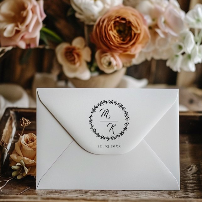 Elegant, sklassi monogram andningsvätska stämpel (Elegant, classy monogram wreath rubber stamp with your monograms and date.)