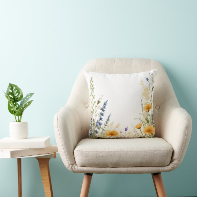 Elegant skönhet: smäckta vildblommor och gräs, kudde (Stol)