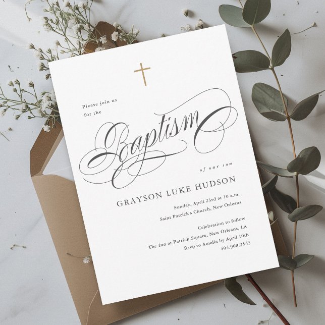 Elegant skript kalligrafi svart-vit dop inbjudningar (Elegant black and white calligraphy and simple gold cross baptism invitation.)