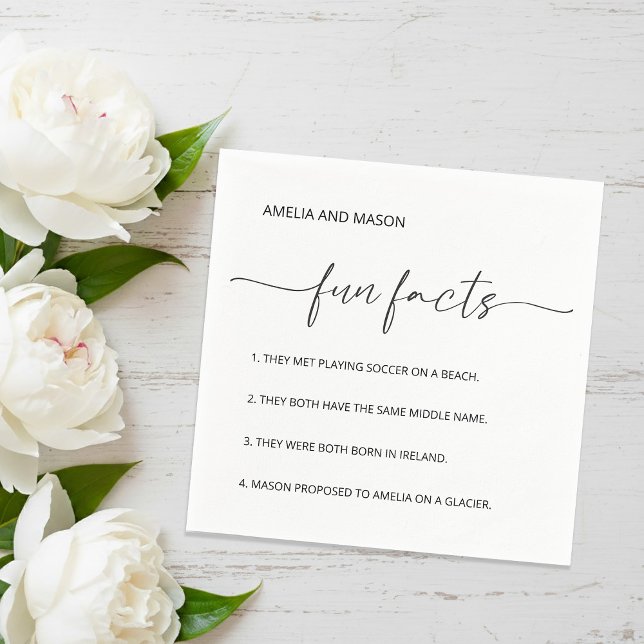 Elegant Skript Minimalistiska Intressanta Fakta Br Pappersservett (Elegant Script Minimalist Fun Facts Wedding Napkins)