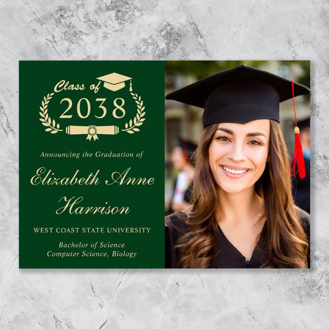 Elegant skriptfoto grön guld högskoleexamen meddelande (Elegant Script Photo Green Gold College Graduation Announcement)