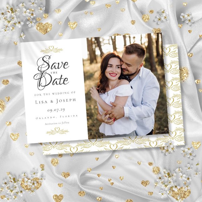 Elegant skriptfoto guldhjärta Spara datumet  Inbjudningar (Elegant Script Photo Gold Heart Save the Date Invitation)