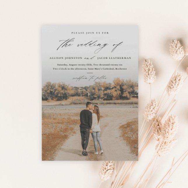 Elegant skriptfotoöverlägg Bröllop Magnetisk Inbjudningskort (Skapare uppladdad)