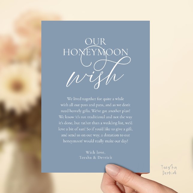Elegant smekmånad önskar kontant fond Enclosure Ca Inbjudningar (Elegant Script Honeymoon Wish Cash Fund Enclosed Invitation Card in Dusty Blue)