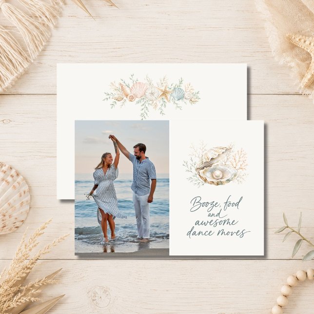Elegant Snigelskal Strandbröllopsfoto Spara Datum Datumet (Elegant Seashell Beach Wedding Photo Save the Date)