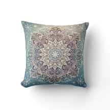 Elegant Snowflake Mandala i Frosty Hues