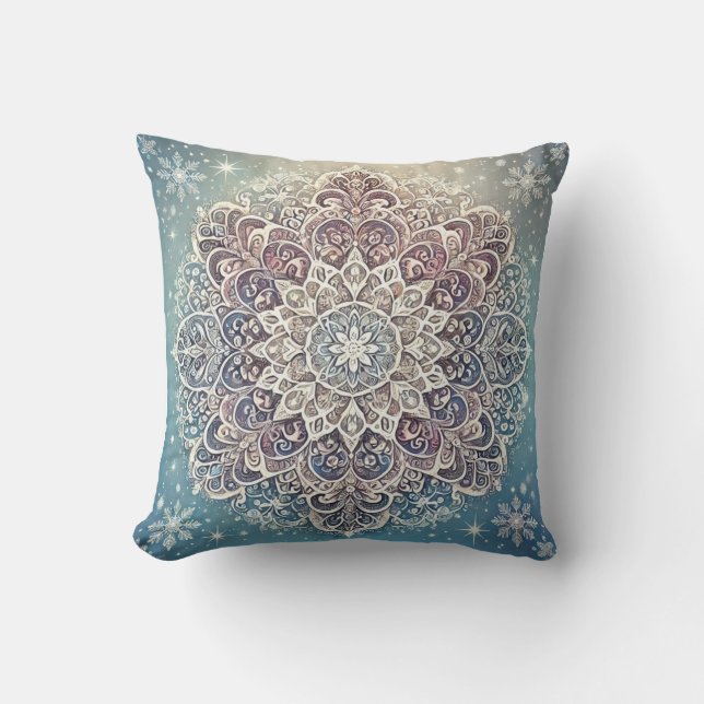 Elegant Snowflake Mandala i Frosty Hues Kudde (Framsida)