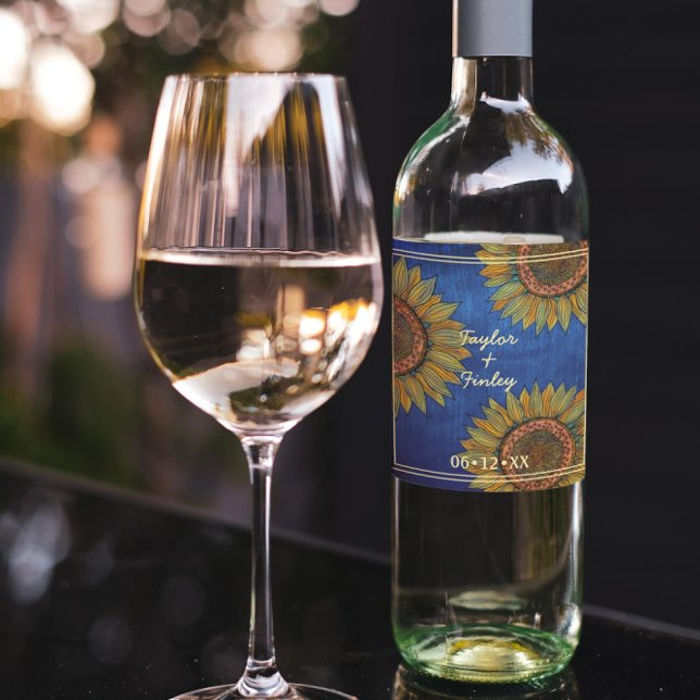 Elegant Solros Land Rustic Navy Blue Bröllop Vinflaska Etikett (Skapare uppladdad)