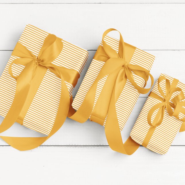 Elegant Solrossolrostunn Gult, strimlad Presentpapper (Elegant Striped Sunflower Yellow and White Wrapping Paper. Chic Fall Color for Autumn Birthday)