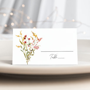 Elegant sommarbröllop med vilda blommor placeringskort