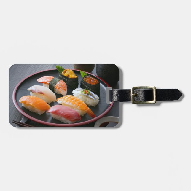 Elegant Sushi Selection – Traditional Japanese Lug Bagagebricka (Horisontell Framsida)