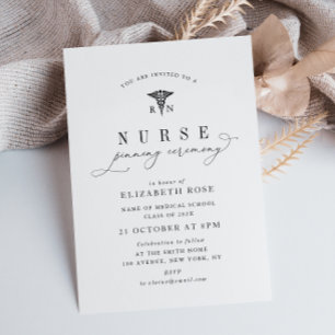 elegant Svart lettering sköterska pinning ceremoni Inbjudningar