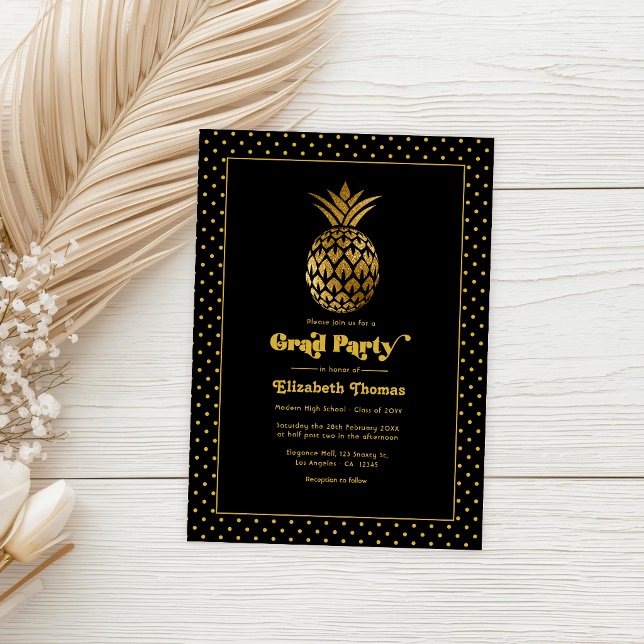 Elegant svart och guld Ananas Examenstårtfest Inbjudningar (Elegant Black and Gold Pineapple Graduation Party Invitation)