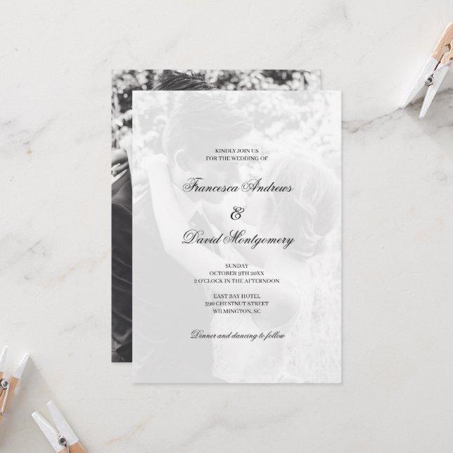 Elegant svart och vit fotomodern bröllops- inbjudningar (Fram/Back In Situ)