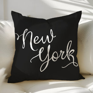 Elegant svart och vit New York-typografi Kudde