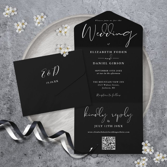 Elegant svart och vit QR-kod monogram bröllop (Elegant Black And White QR Code Monogram Wedding All In One Invitation)