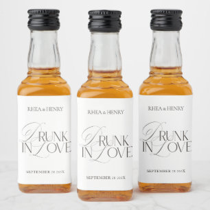 Elegant Svart & Vitt Berusad i Kärlek Mini  Spritflaskor Etikett