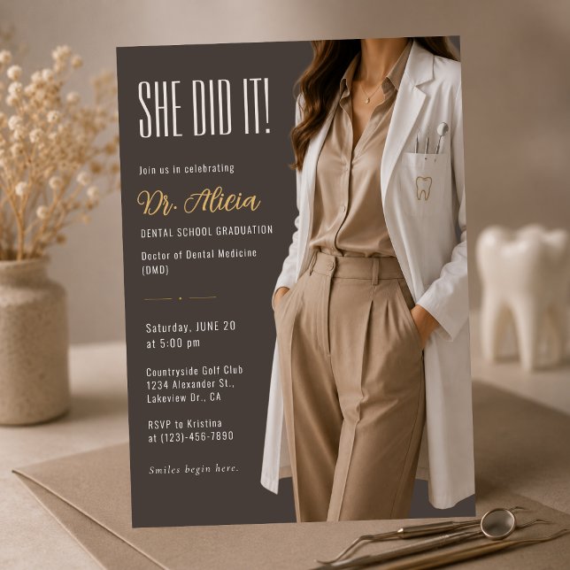 Elegant tandläkarutexamen inbjudan (Luxury dental graduation invitation with elegant mocha tones for future dentists.)